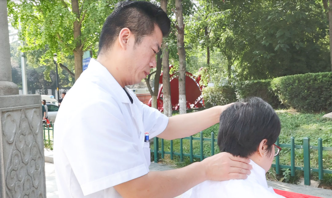 【以初心践使命，用爱心护健康】莲湖区2023年服务百姓健康行动大型义诊活动附医在行动