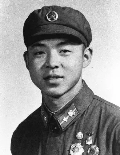 学雷锋 献爱心|我院积极参与莲湖区“青春志愿行 奋进新征程”2025年青年志愿者服务社区行动示范活动
