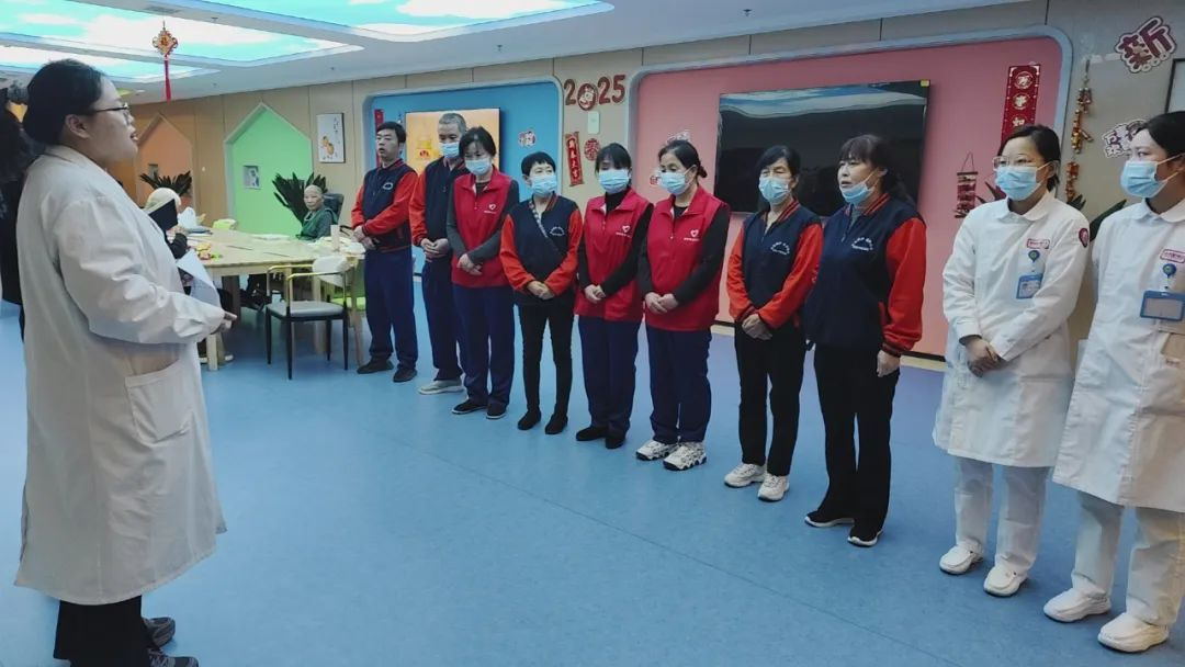 把老人放心交给我们，您安心出游！西安附医医养结合养老中心推出五一小长假
