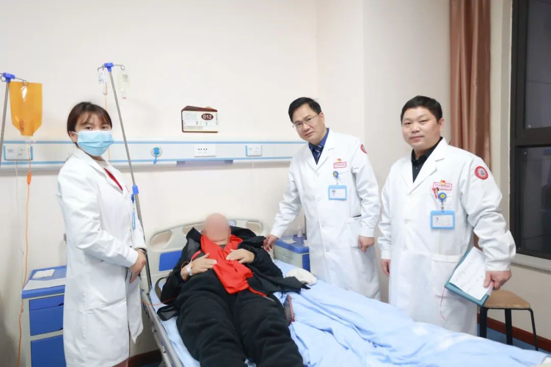 贯彻落实总书记双拥工作重要指示，西安附医中医医院适时优化退役军人及家属医疗政策