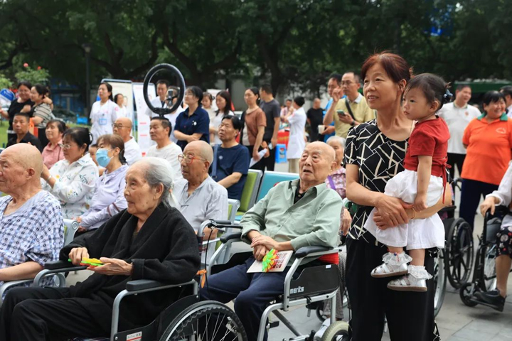 “附医仲夏之夜 | 秦腔戏 · 中医文化纳凉晚会”完美落幕，期待下次再见!