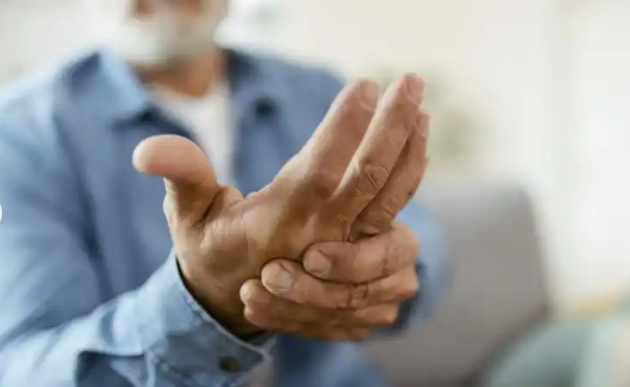 手抖就是帕金森吗?